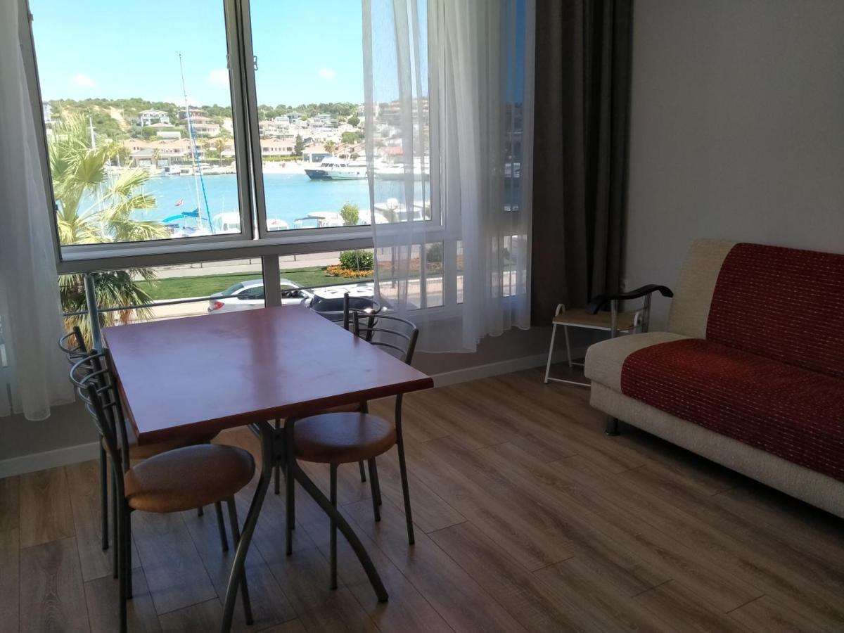Venues Park Apart Suites Кешме Экстерьер фото